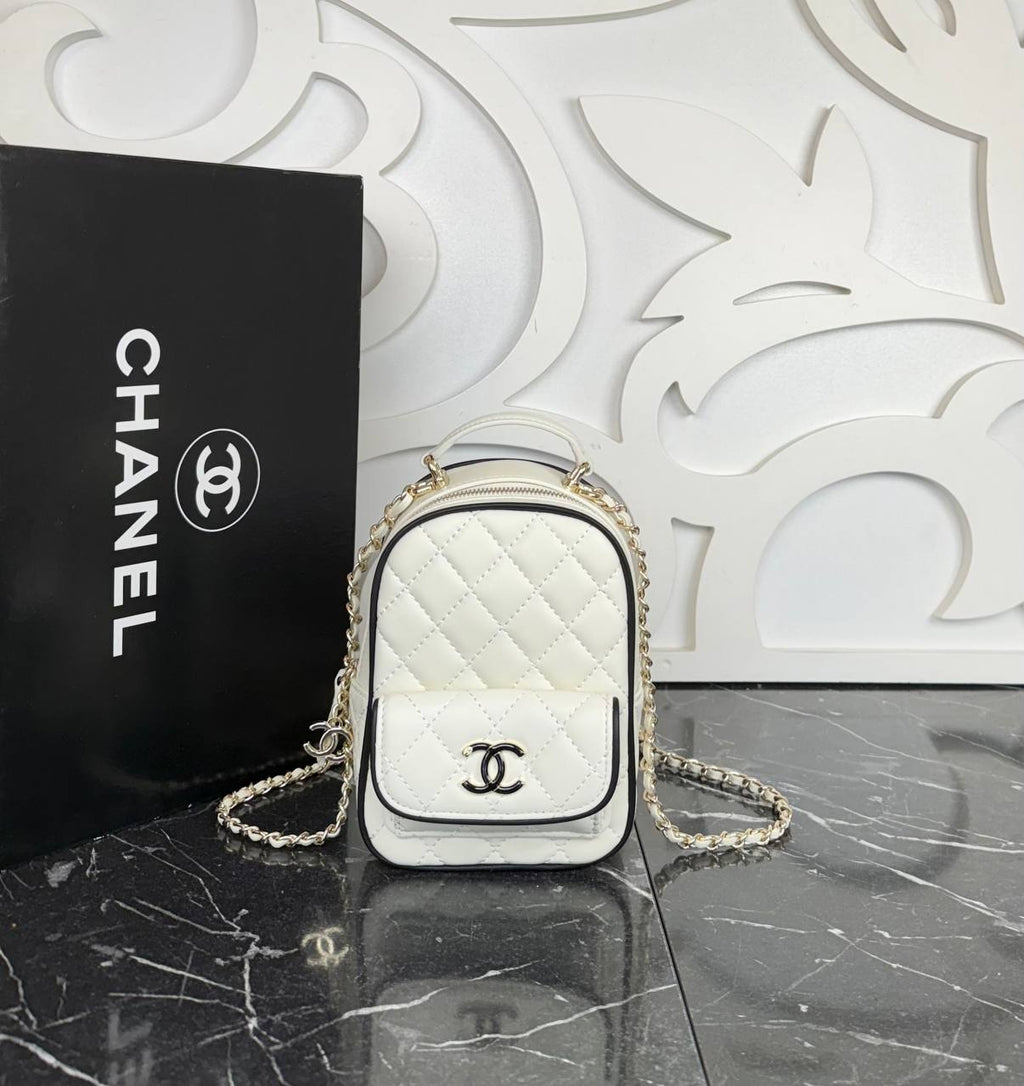 Chanel 24C Mini Backpack

13x18 cm 
910229 ⭐️