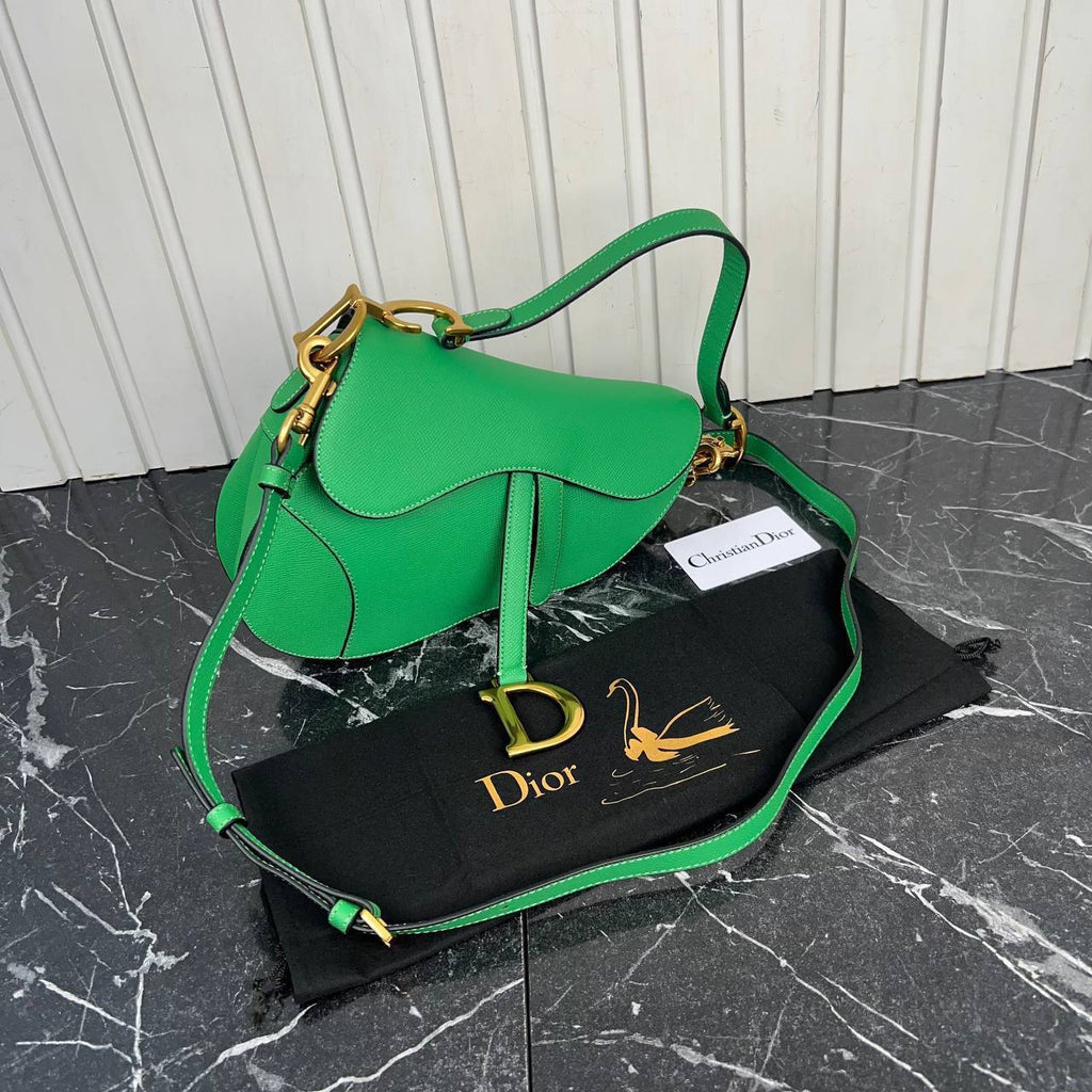 Christian Dior Saddle Bag

25x20 cm 
639.B ⭐️