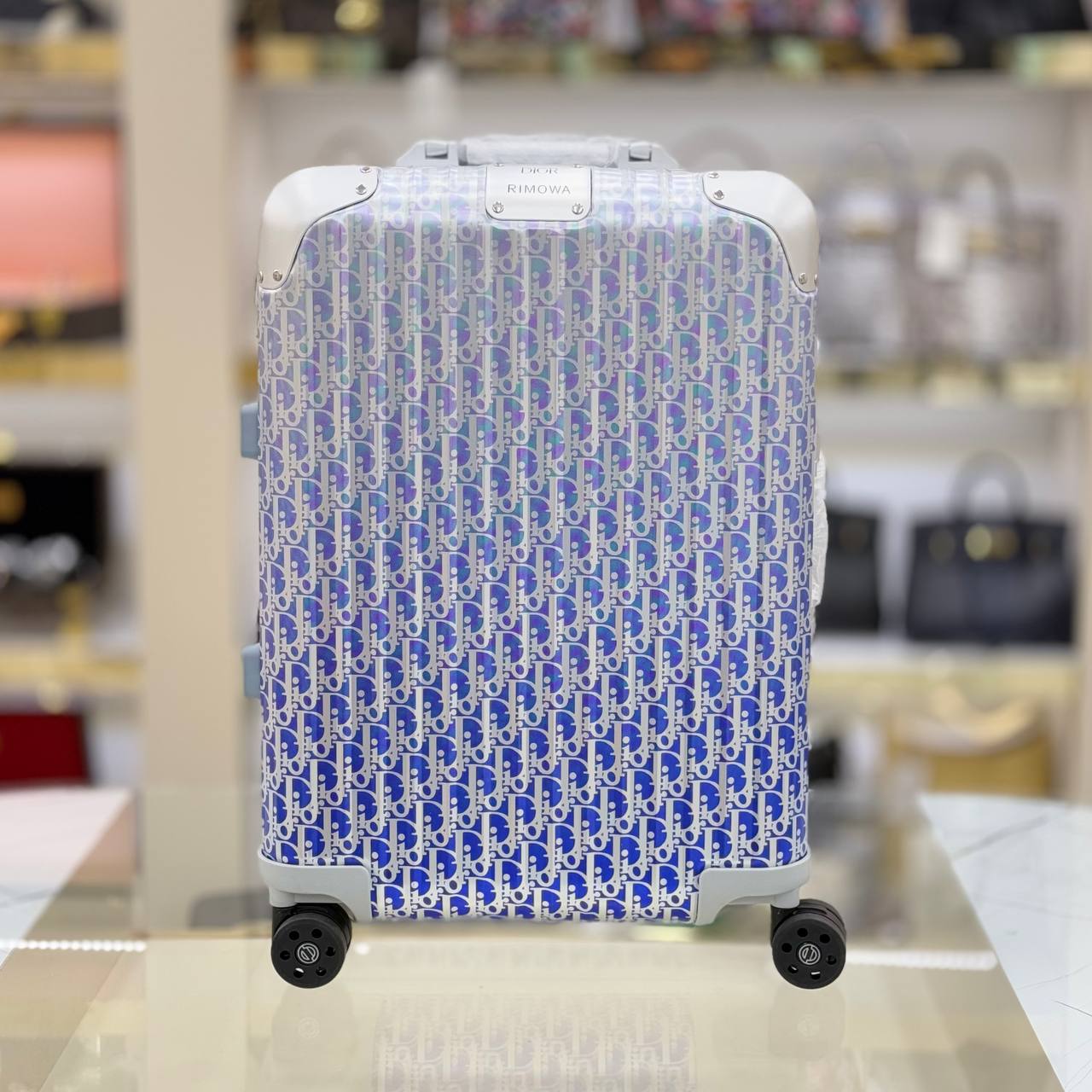 Christian Dior and Rimowa Carry-On Cabin Suitcase
38x50x21 cm