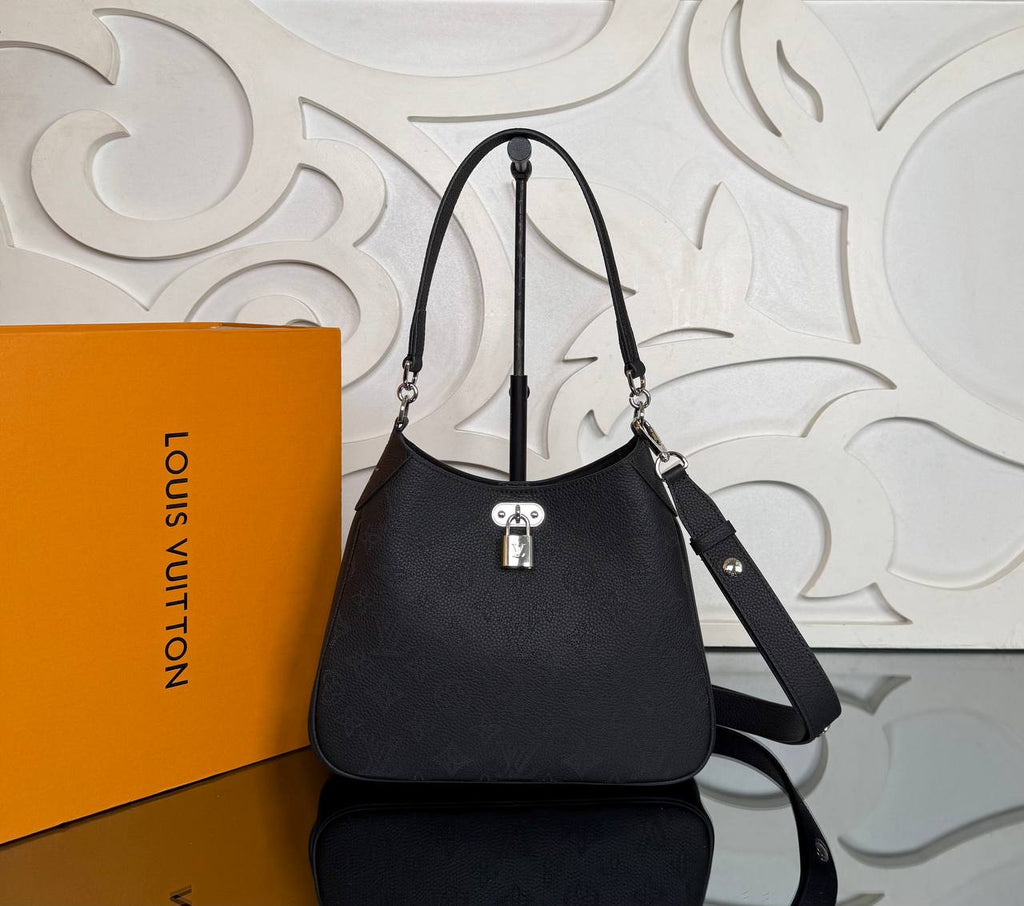 Louis Vuitton Mahina All Around PM

910590 ⭐️