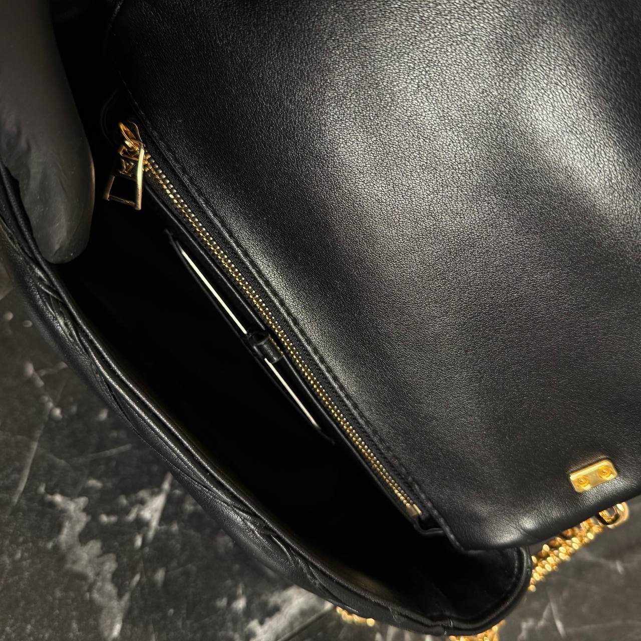 Louis Vuitton Go-14 Medium 

6133 ⭐️