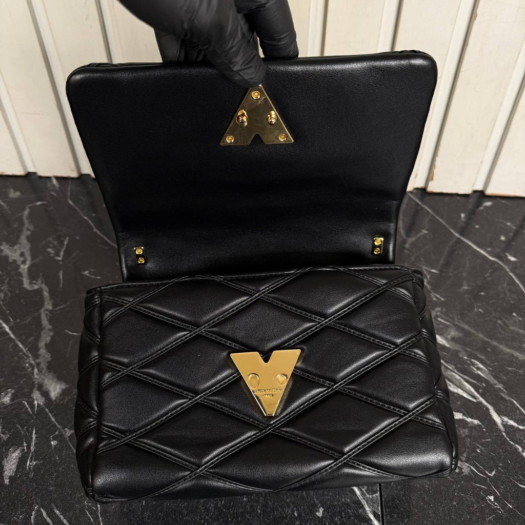 Louis Vuitton Go-14 Medium 

6133 ⭐️