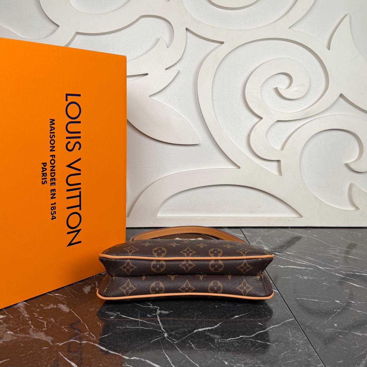 Louis Vuitton Liv Pochette

210076 ⭐️