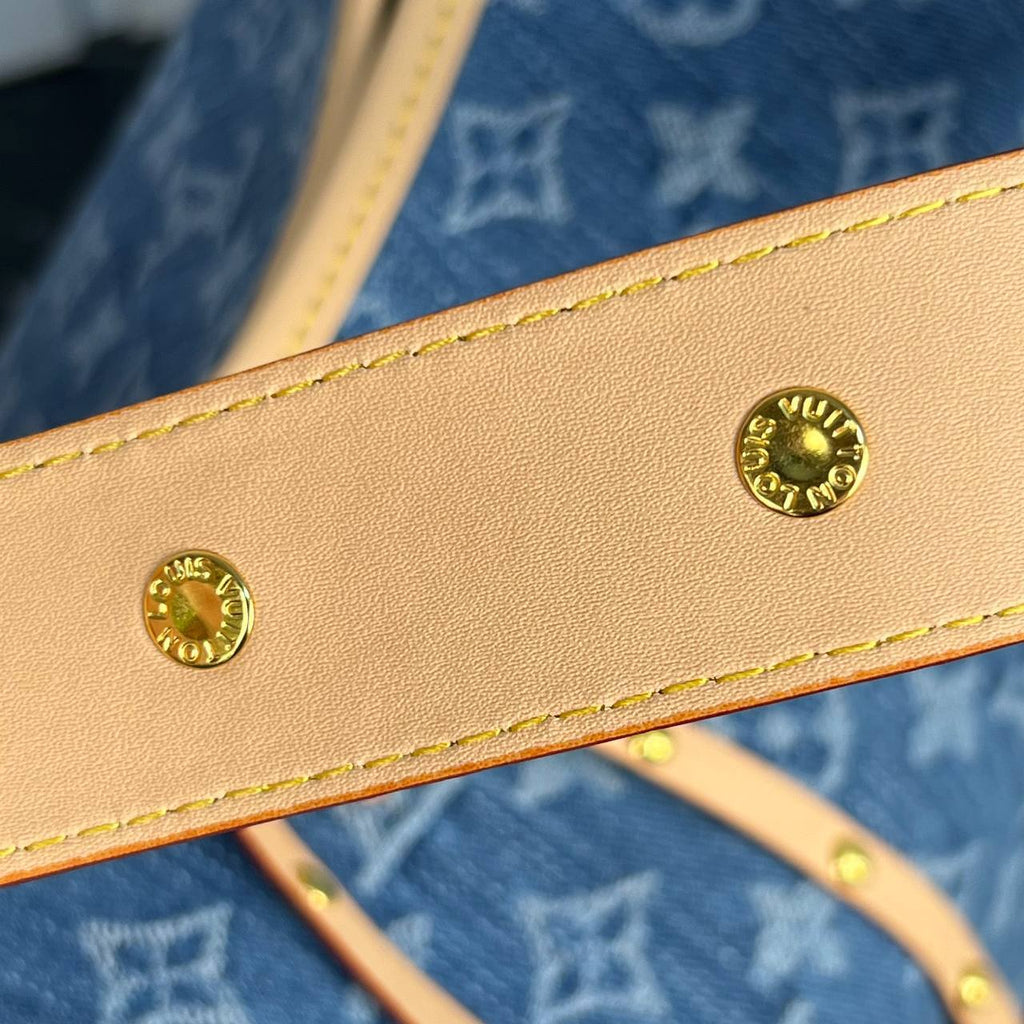 Louis Vuitton CarryAll MM Denim

5980-1
