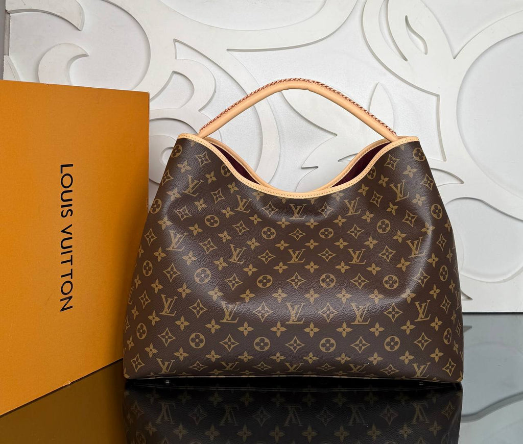 Louis Vuitton Again Bag

910331 ⭐️