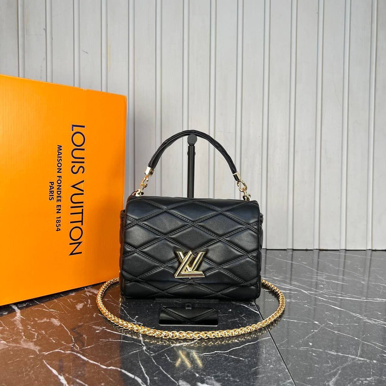 Louis Vuitton Go-14 Medium 

6133 ⭐️