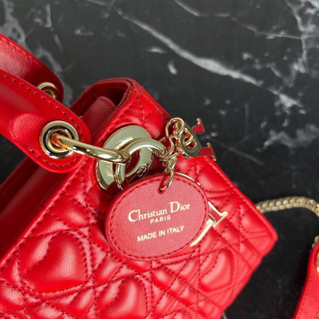 Christian Dior Lady Dior Bag Small 

16x16 cm 
5437-1