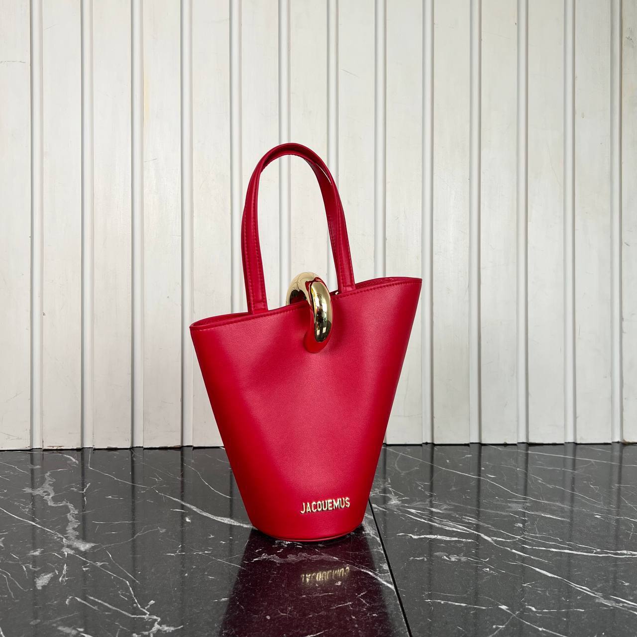 Jacquemus Bambola La Casa Bag
-50% προσφορά 
24x22 cm
6877 ⭐️