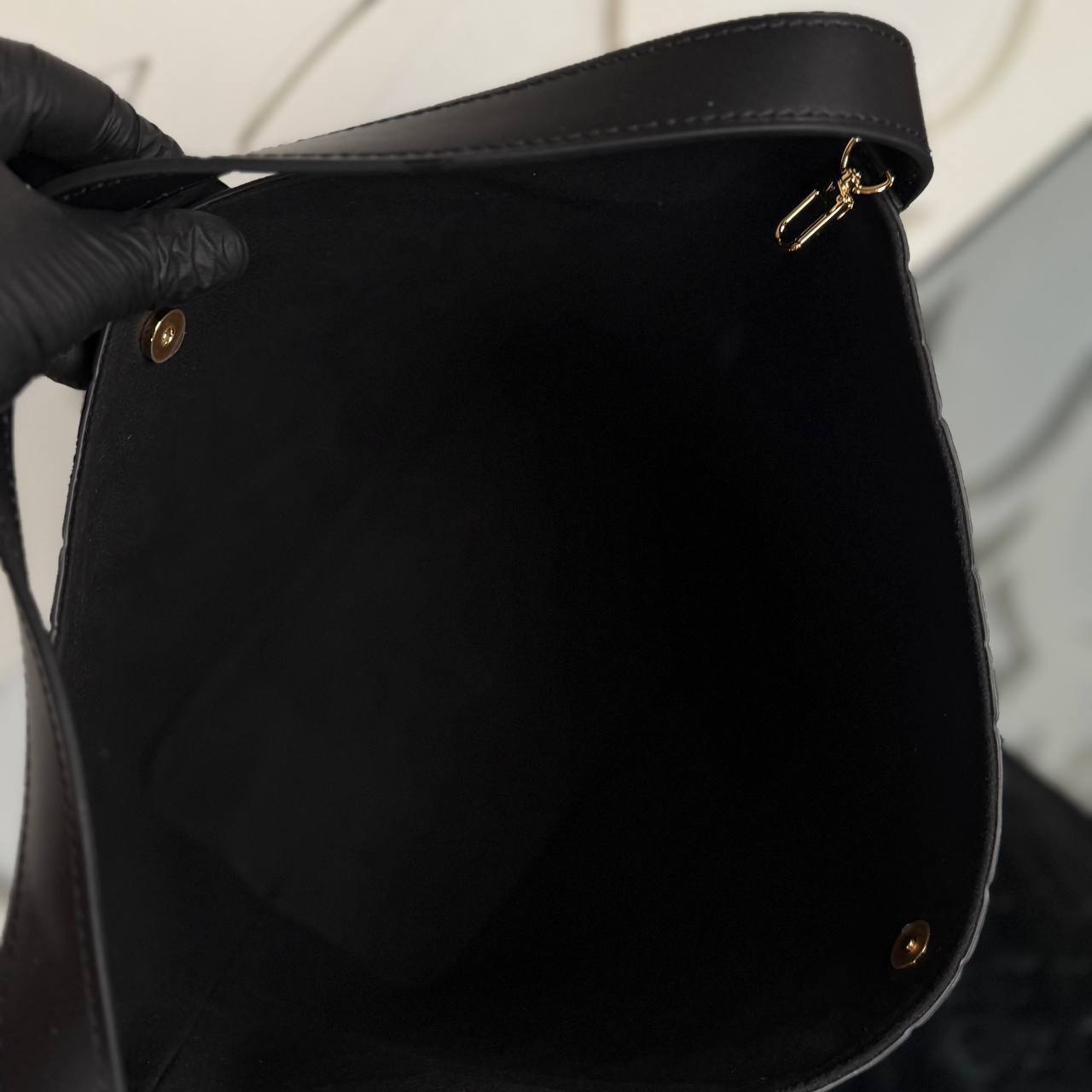 Louis Vuitton All In GM

910007 ⭐️