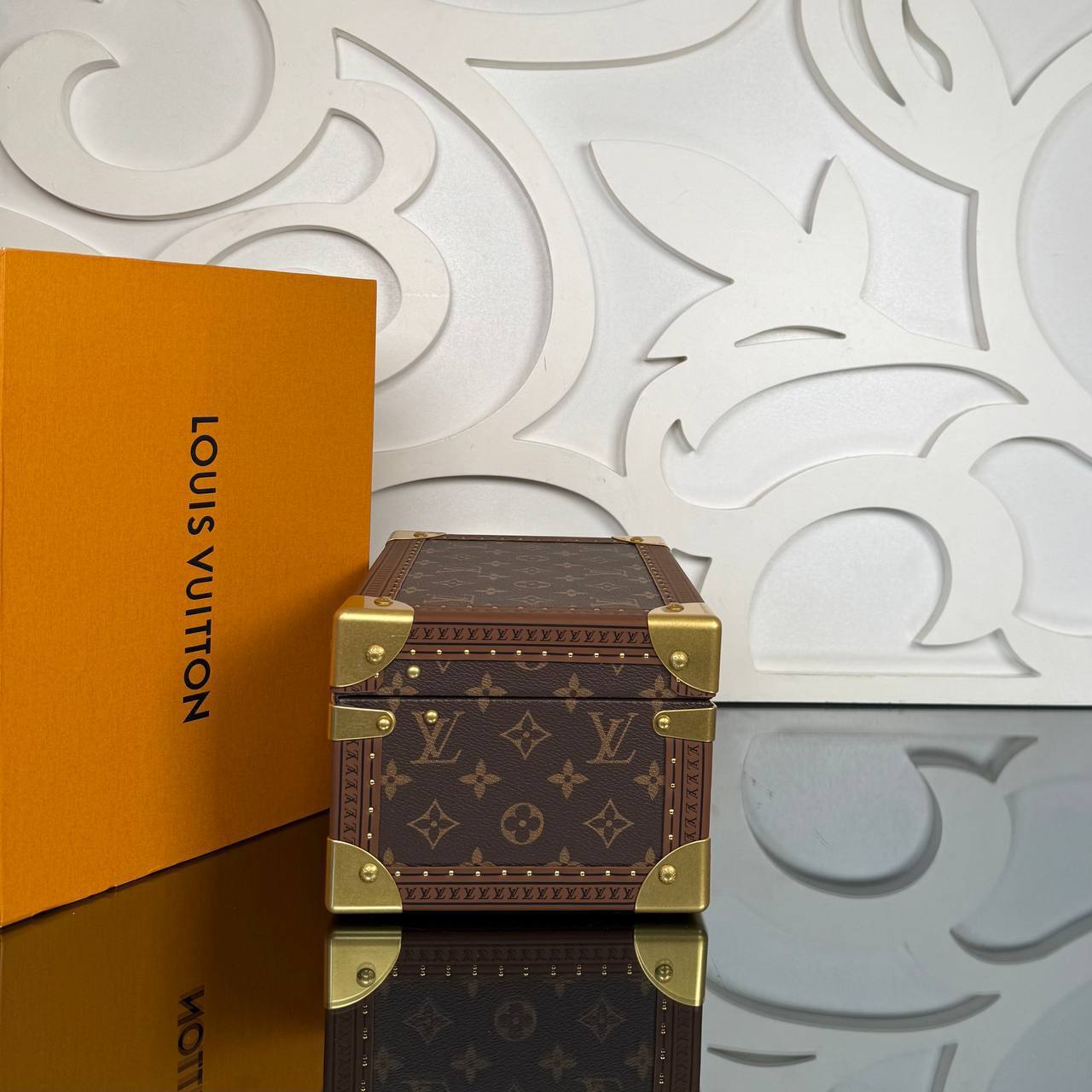 Louis Vuitton Coffret Tresor 

6207 ⭐️