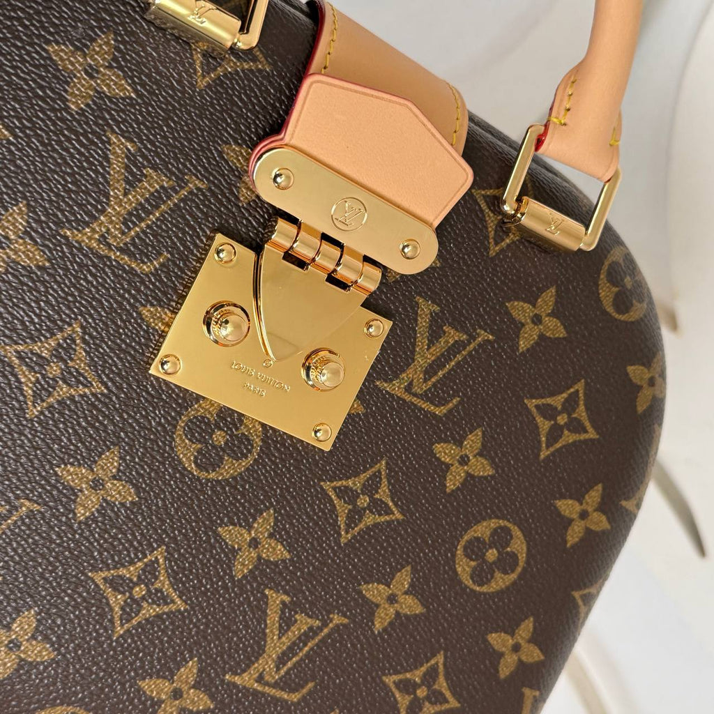 Louis Vuitton Alma Trunk

910958 ⭐️