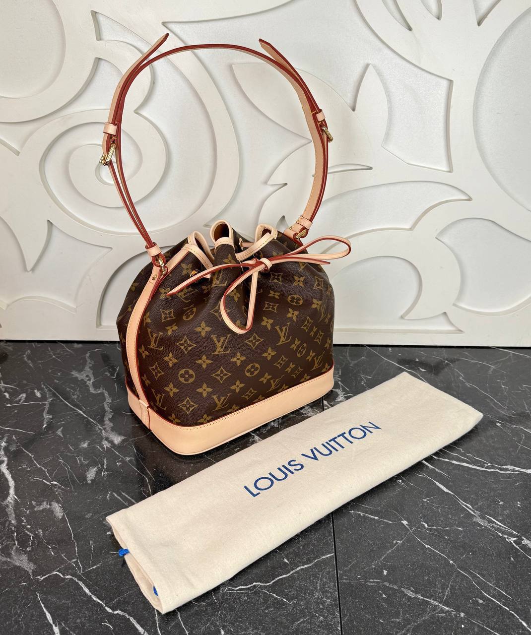 Louis Vuitton Neo Medium

5206 ⭐️