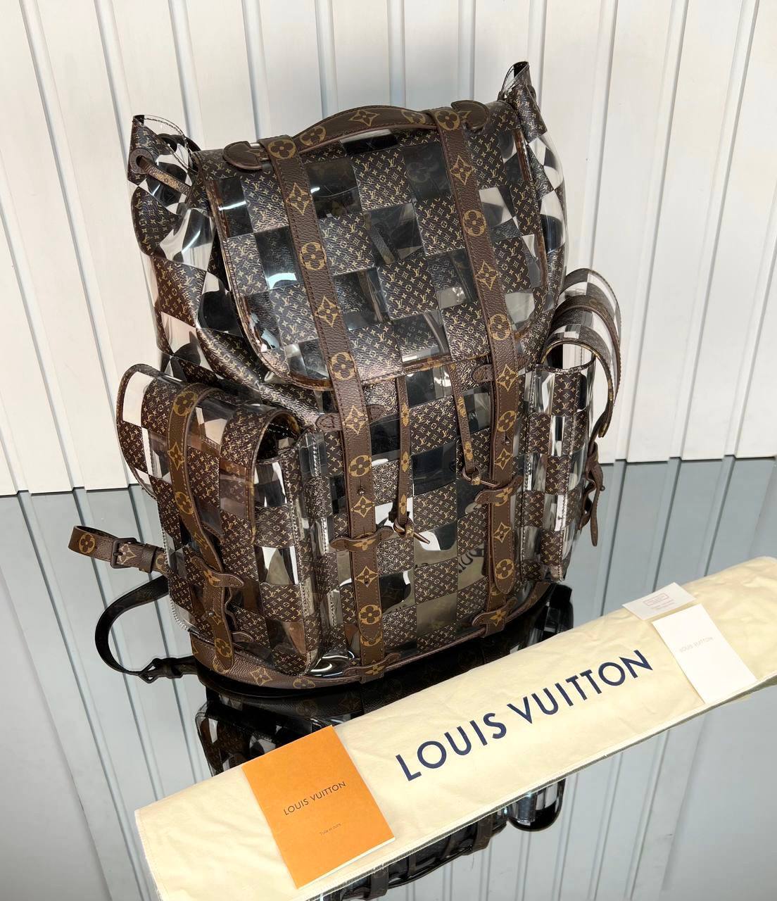 Louis Vuitton Christopher Backpack 

5632-2 ⭐️