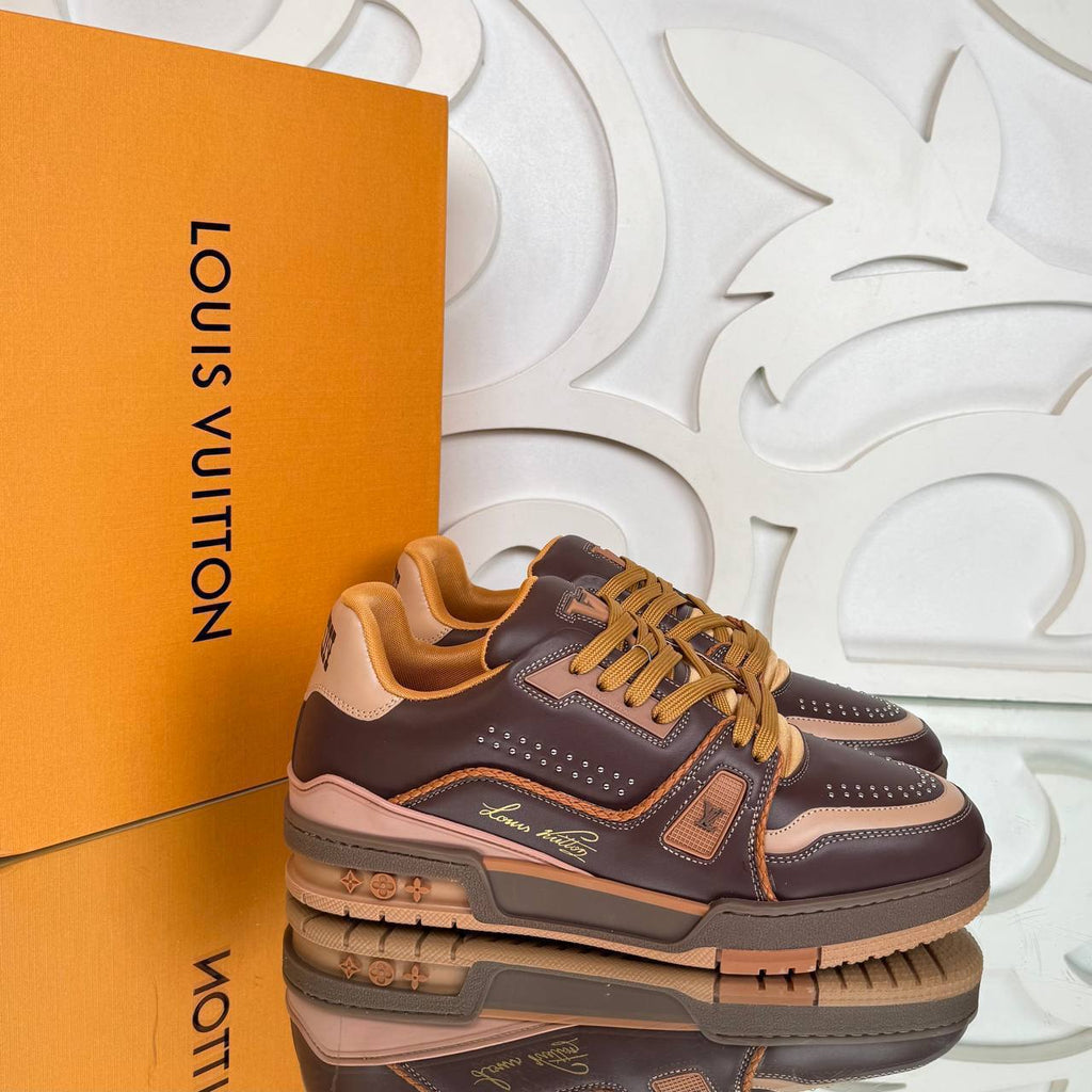 Louis Vuitton Trainer Stone Sneakers

6974 ⭐️