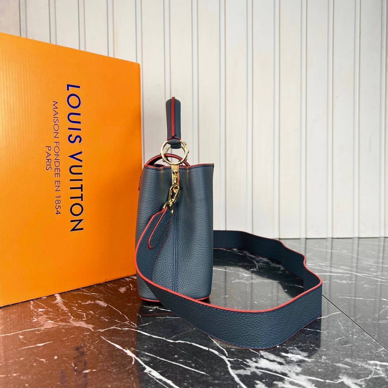 Louis Vuitton Capucines BB 

5565-3 ⭐️