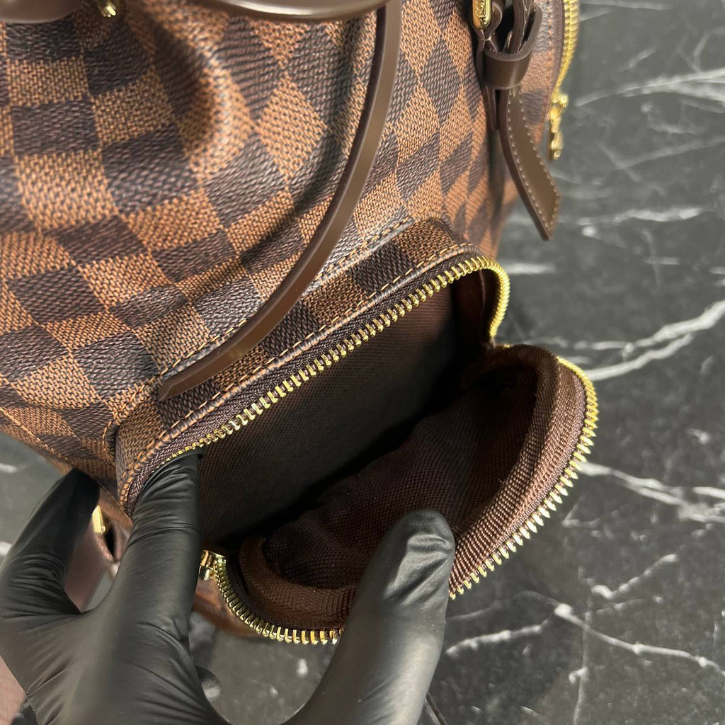 Louis Vuitton Bosporush Backpack 

1102