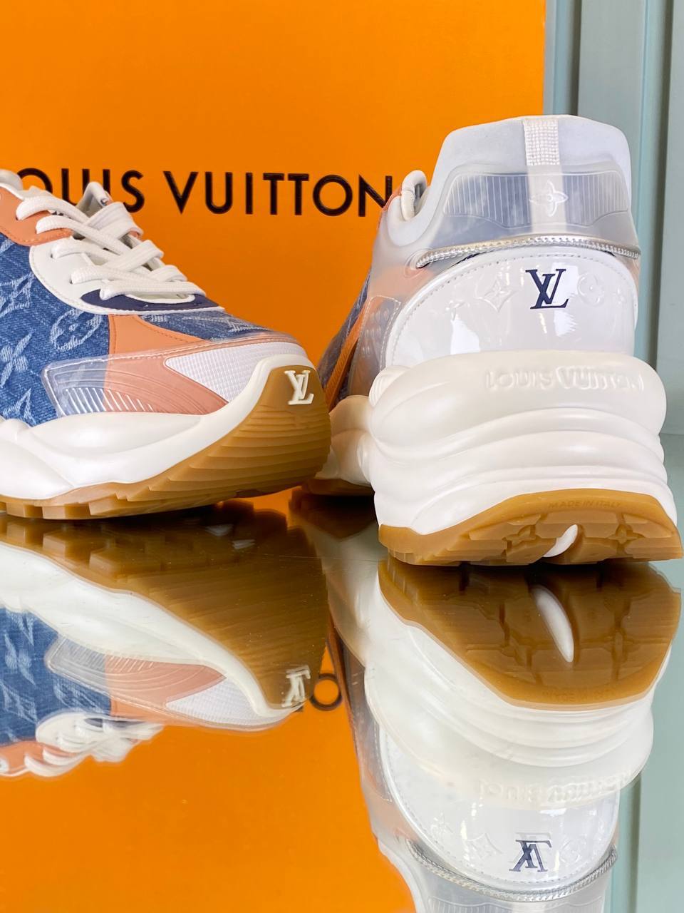 Louis Vuitton Run 55 Sneakers 

3793-2 ⭐️