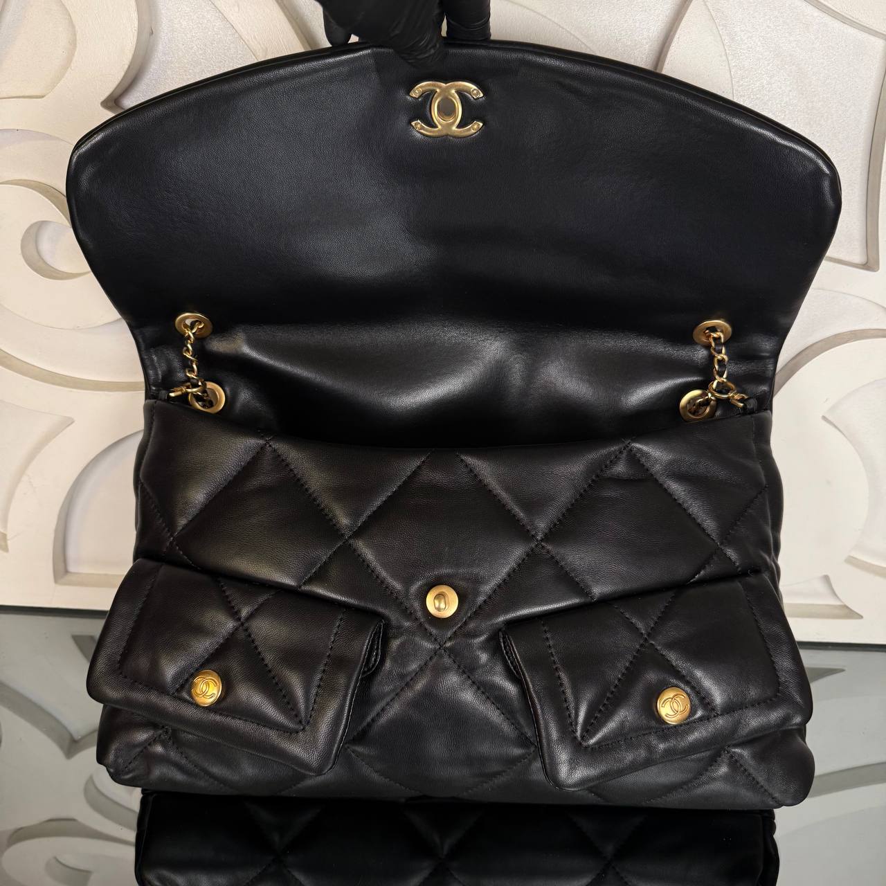 Chanel Large Bowling Flap Bag 

38x25 cm
910398 ⭐️
