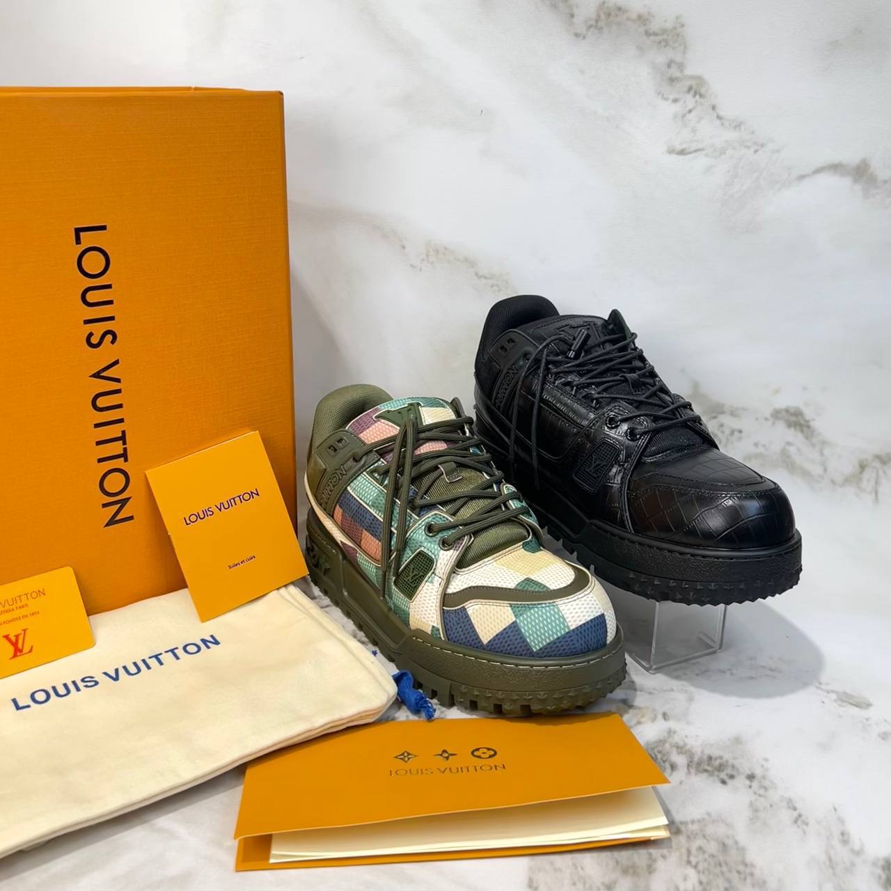 Louis vuitton sneakers 😍

3797-1⭐️