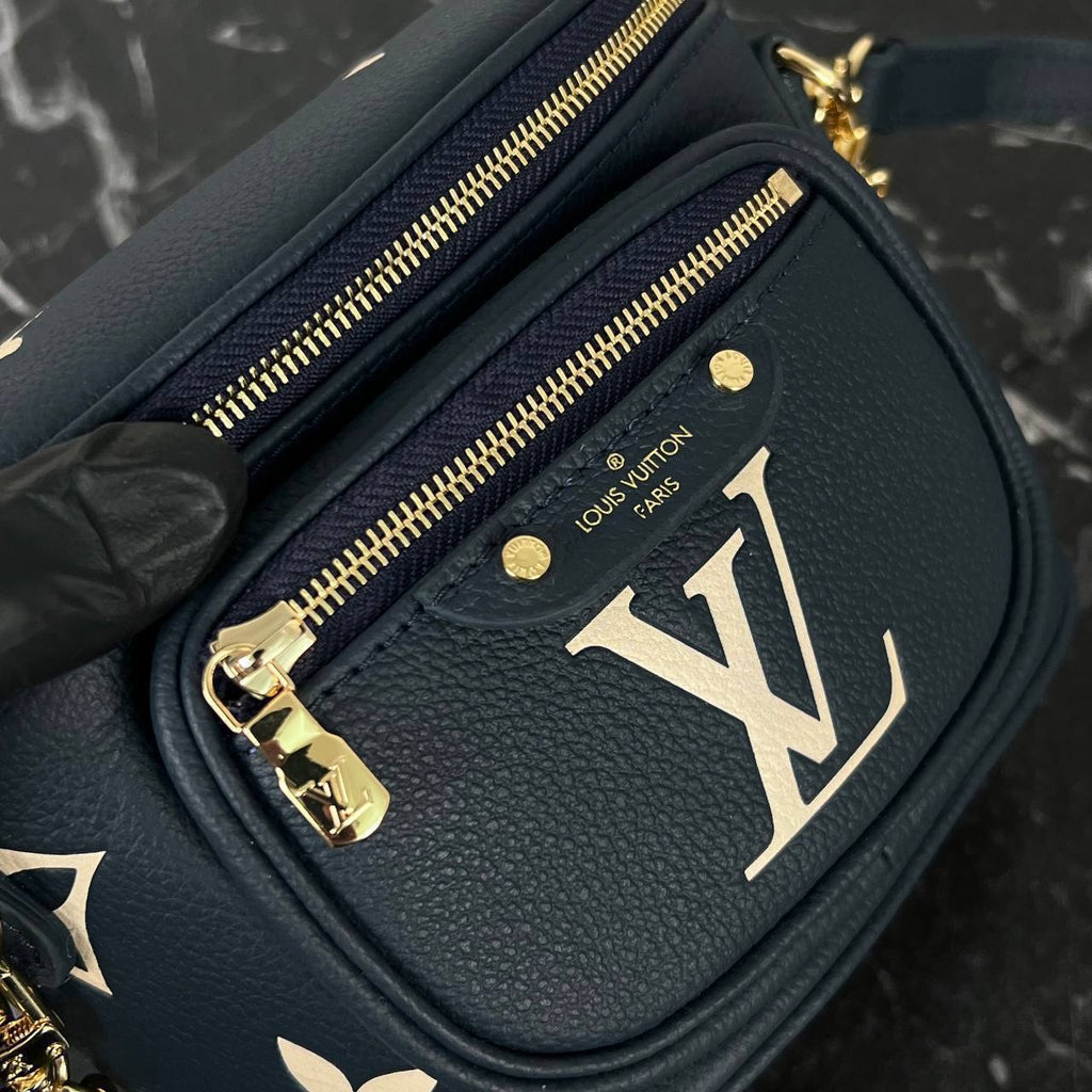 Louis Vuitton Mini Bumbag

6661 ⭐️