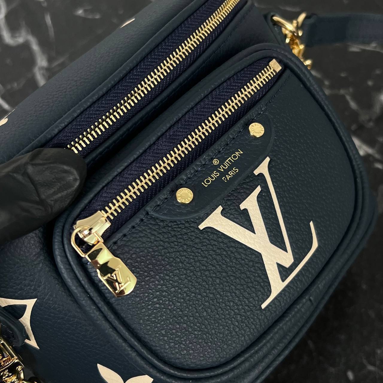Louis Vuitton Mini Bumbag

6661 ⭐️