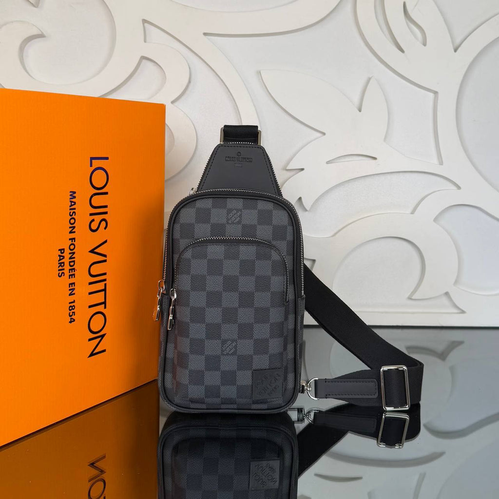 Louis Vuitton Avenue Sling Bag Small

⭐️