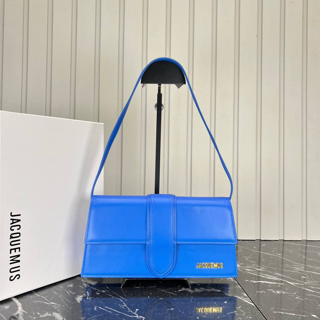 Jacquemus Lee Petit Bambino 

28x15 cm
5736-1 ⭐️