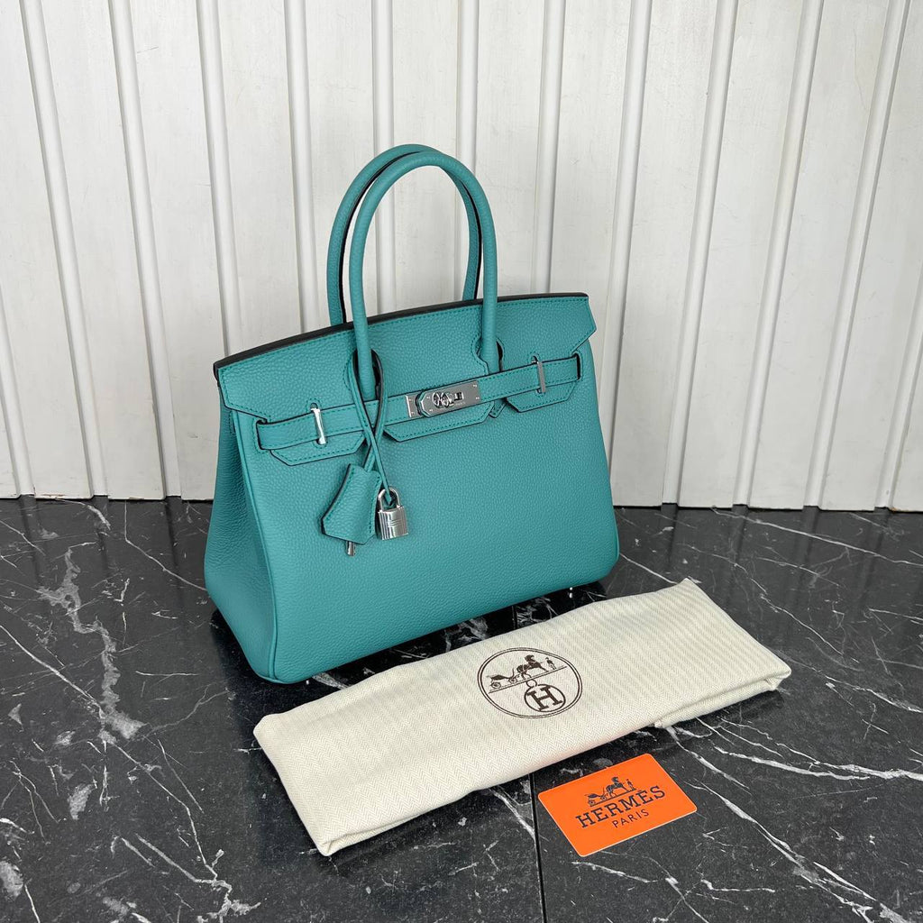 Hermes Birkin Bag 30 cm 

30x22 cm 
5071 ⭐️