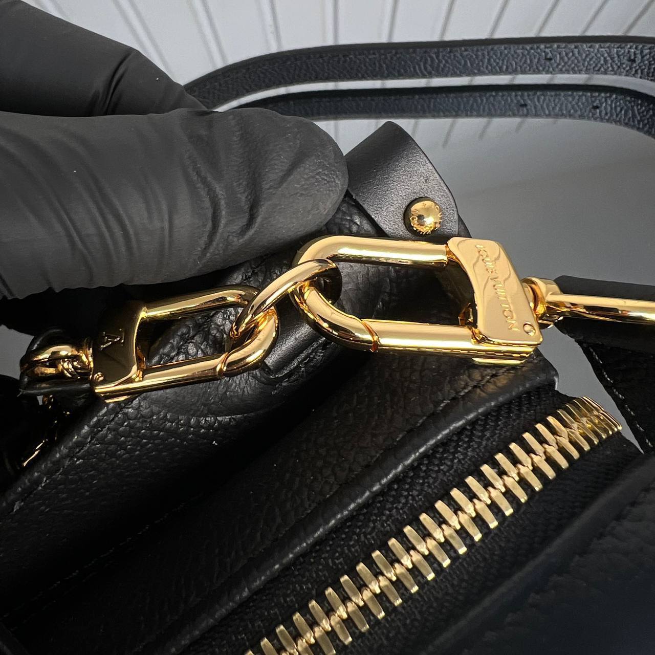 Louis Vuitton OnTheGo East West

5749-1 ⭐️