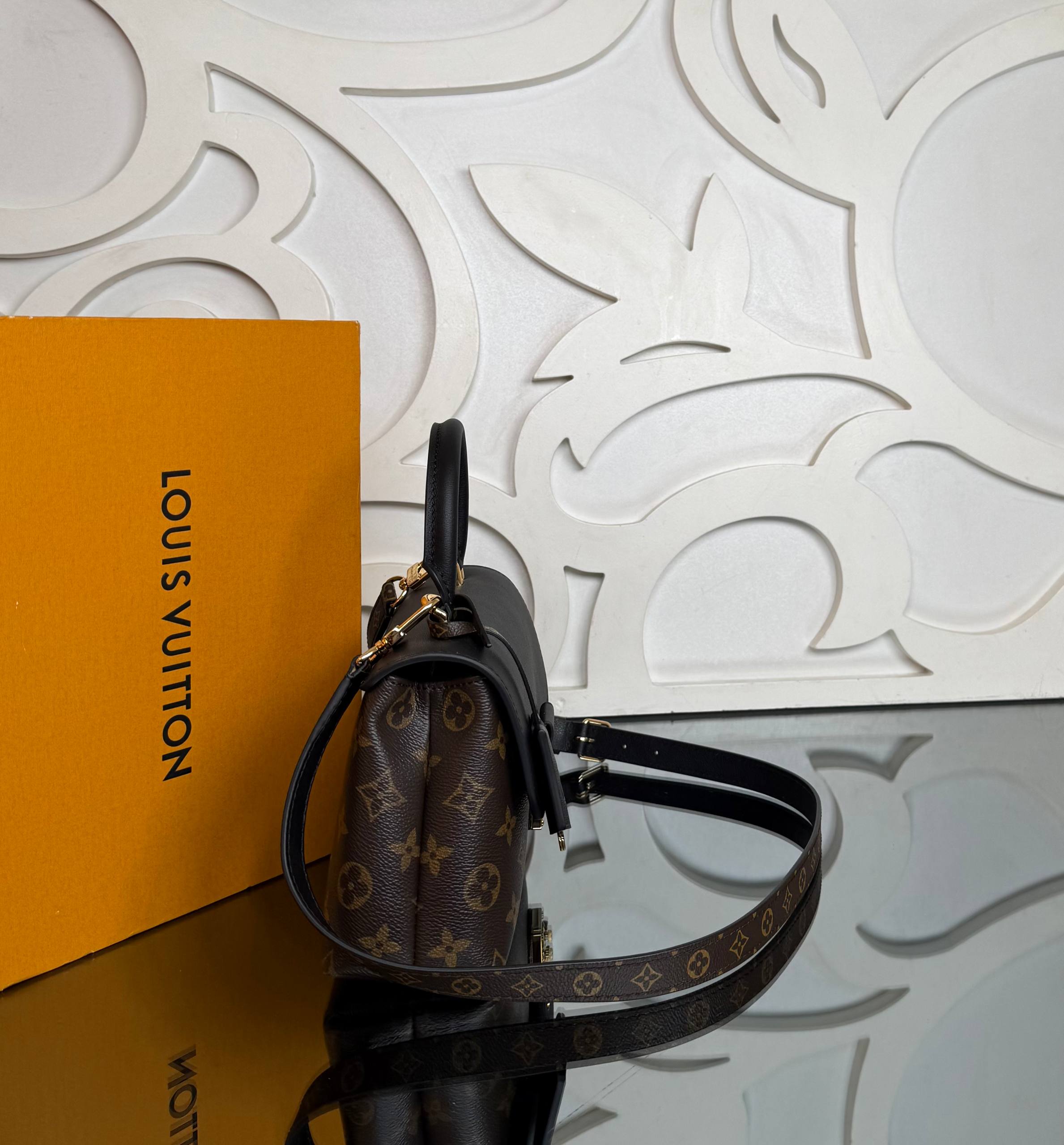 Louis Vuitton Madeleine BB Bag

910582 ⭐️