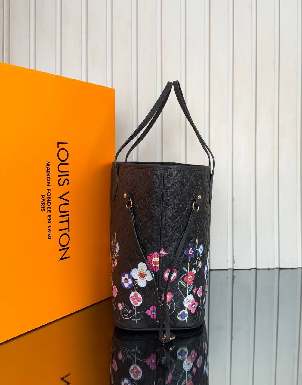 Louis Vuitton LV x TM Neverfull MM

910126 ⭐️