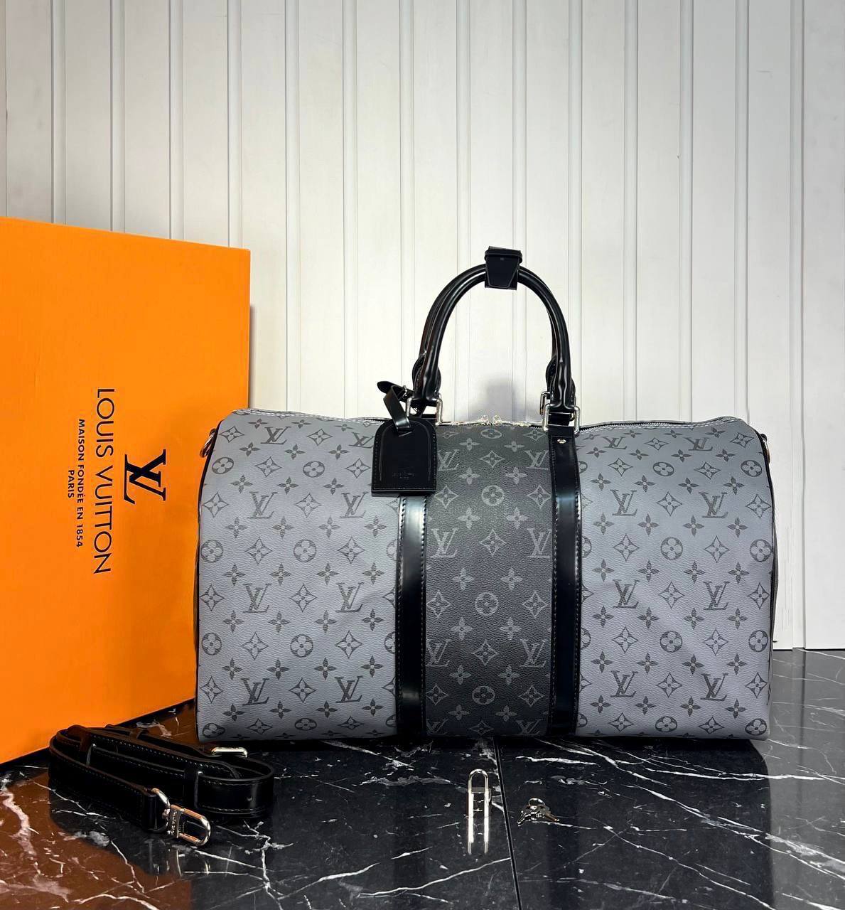 Louis Vuitton Keepall Bandouliere 50 cm

5575 ⭐️