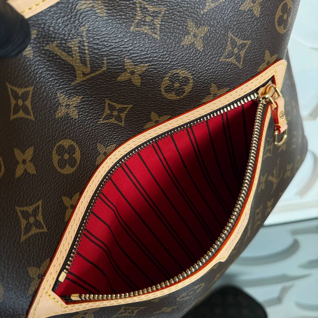 Louis Vuitton Lineup Bag

910342 ⭐️