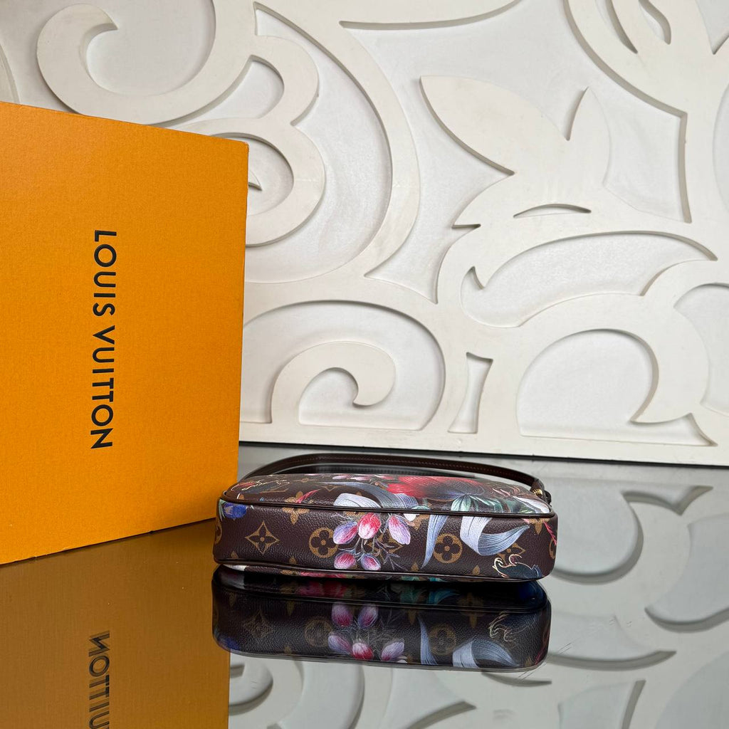 Louis Vuitton Pochette Accessories

910367 ⭐️