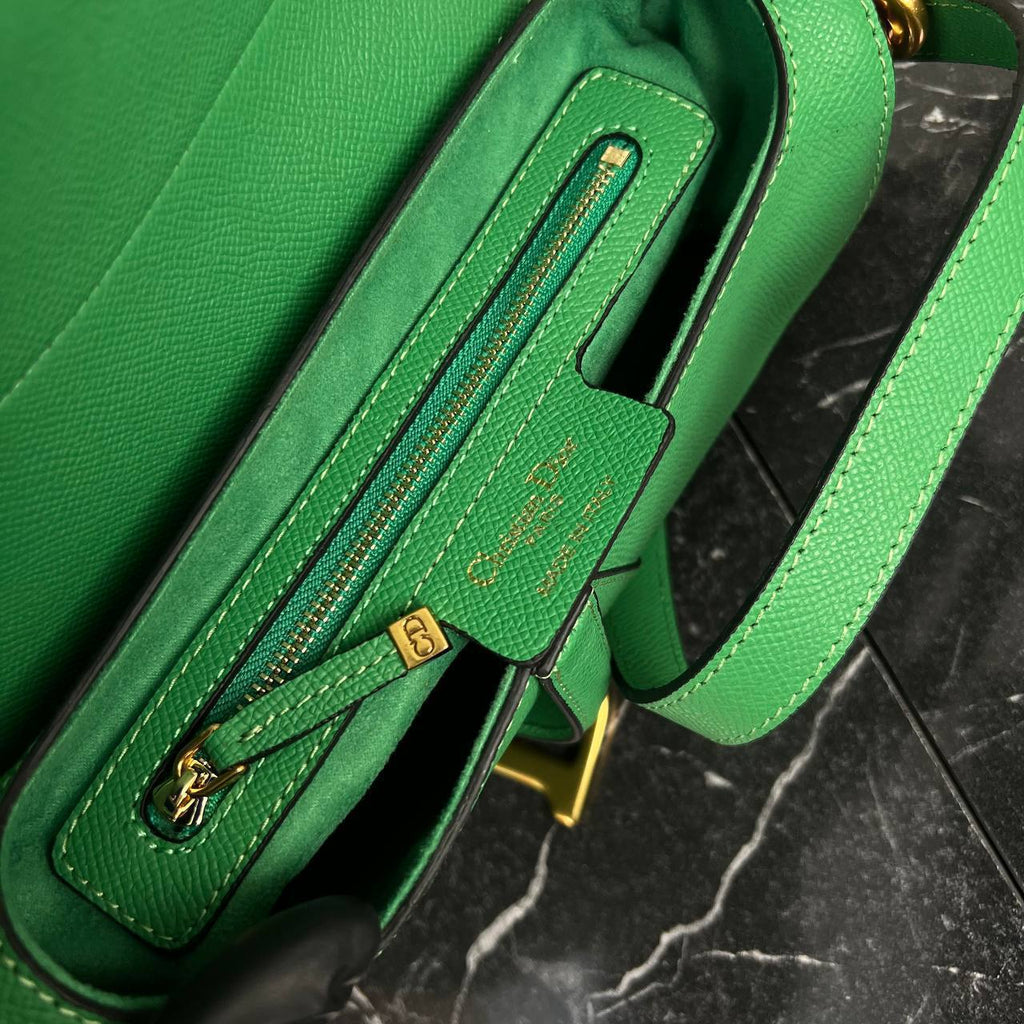 Christian Dior Saddle Bag

25x20 cm 
639.B ⭐️