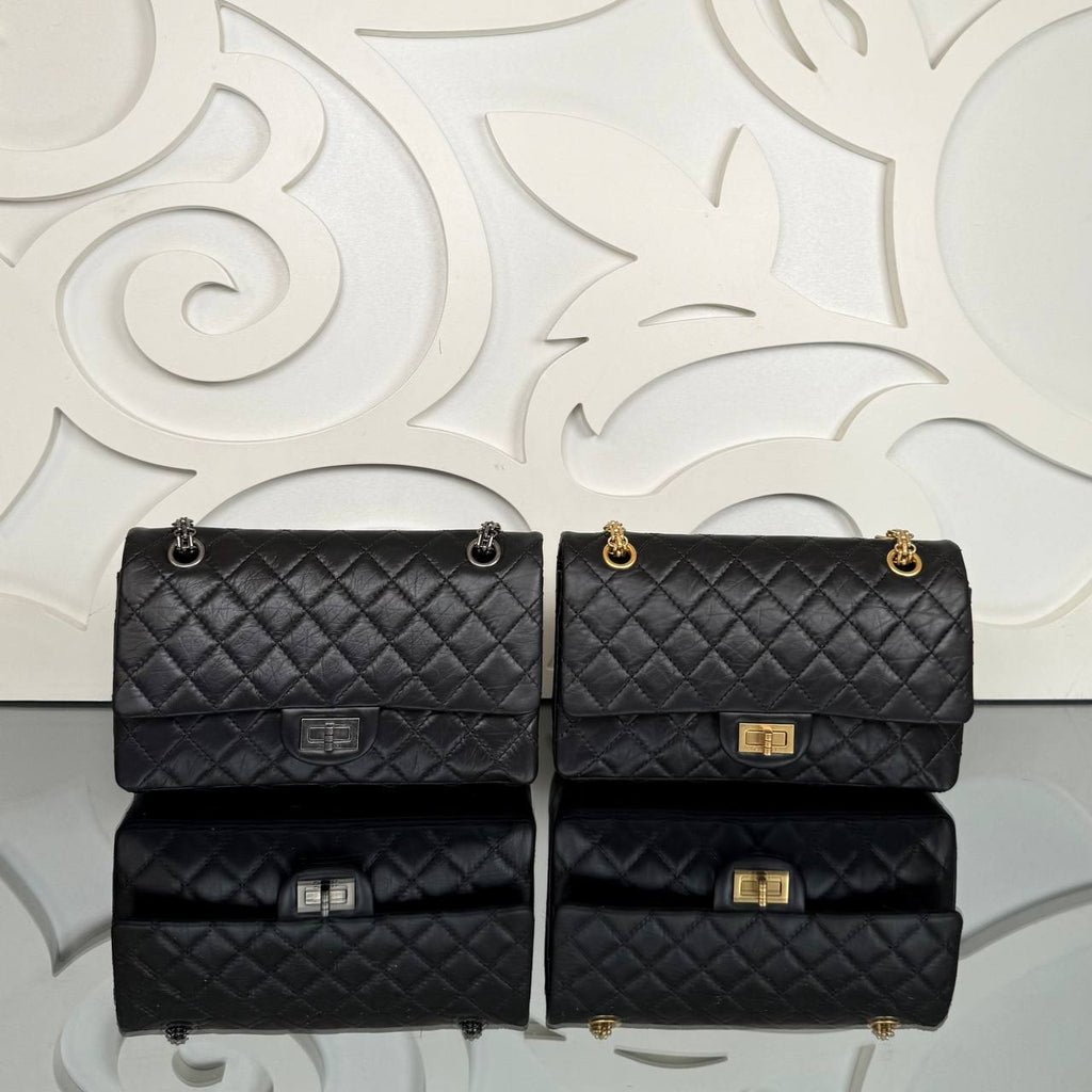Chanel 2.55 Small Handbag

24x14 cm 
910255 ⭐️