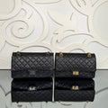 Chanel 2.55 Small Handbag

24x14 cm 
910255 ⭐️