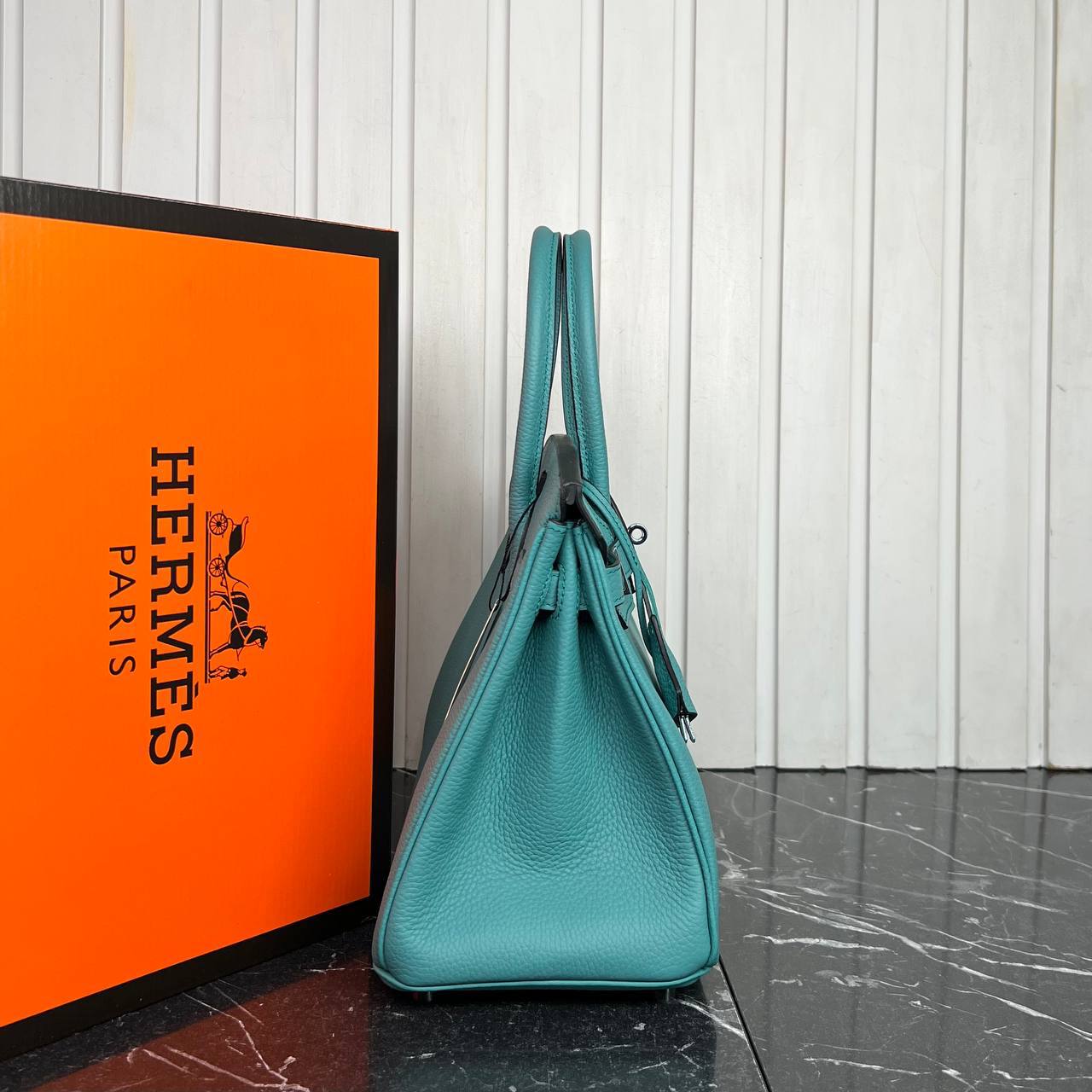 Hermes Birkin Bag 30 cm 

30x22 cm 
5071 ⭐️
