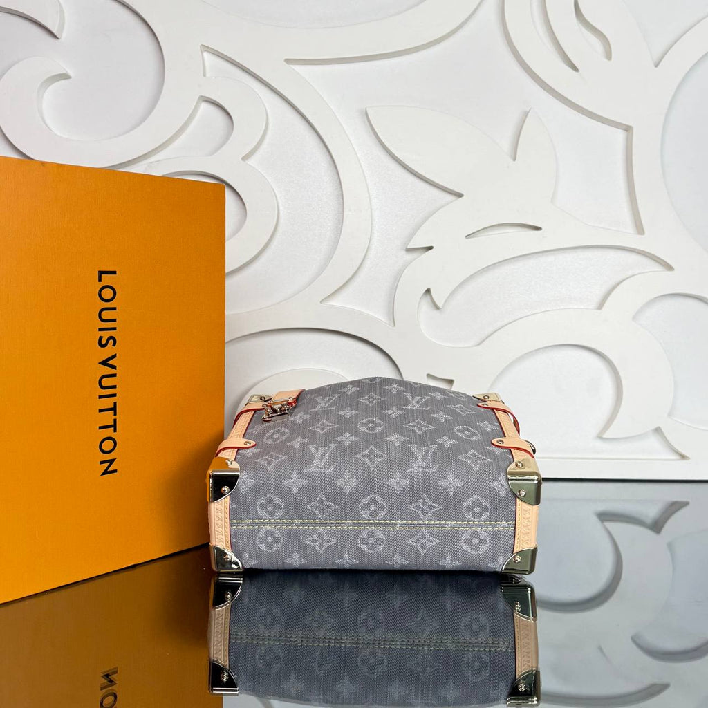 Louis Vuitton Side Trunk MM Denim

910157 ⭐️