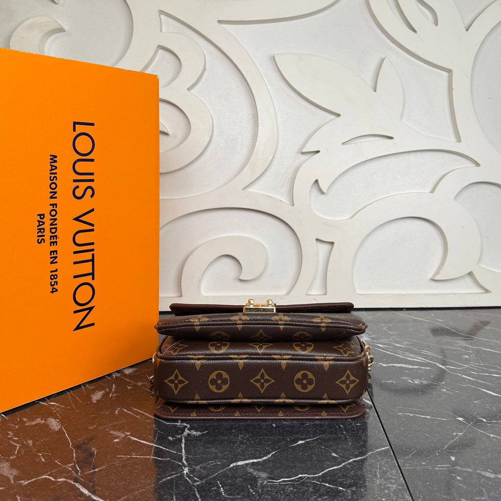 Louis Vuitton Pochette Metis East West 

5580-1 ⭐️
