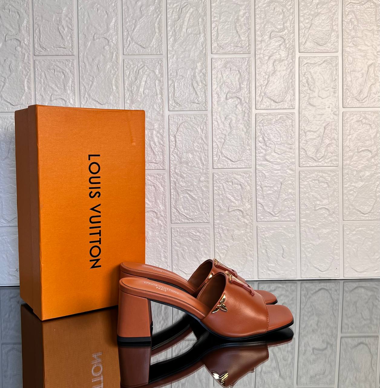 Louis Vuitton Mare Mule 8cm

911237 ⭐️