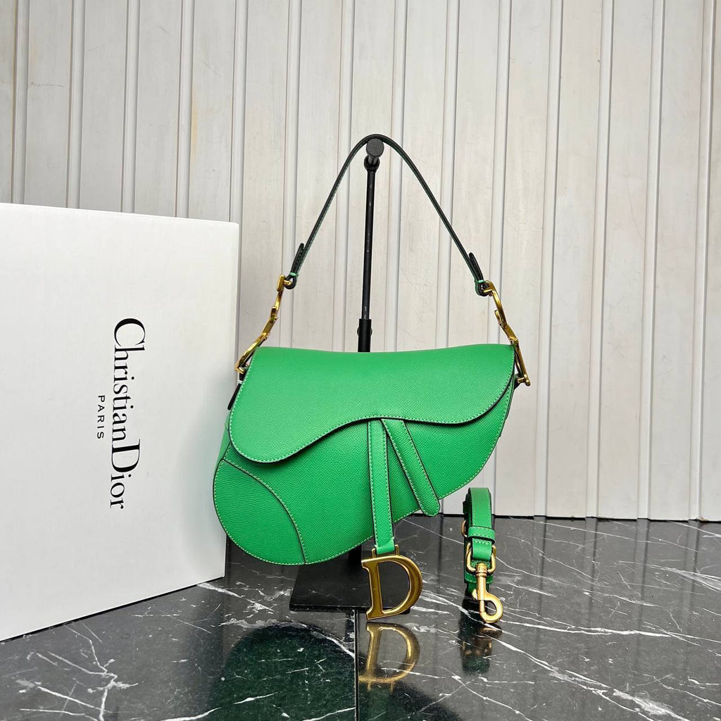 Christian Dior Saddle Bag

25x20 cm 
639.B ⭐️