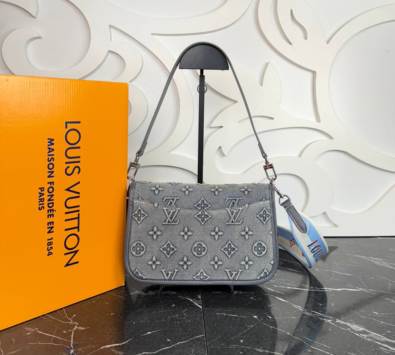 Louis Vuitton Diane Satchel Denim Bag 

910134 ⭐️