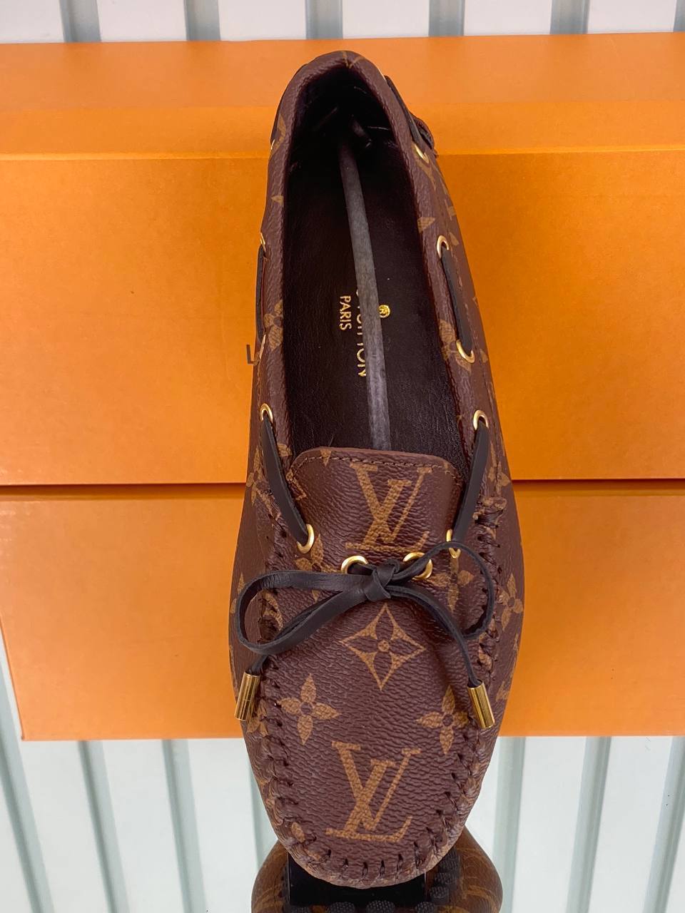 Louis Vuitton Makosen 
Hakiki Deri

2035