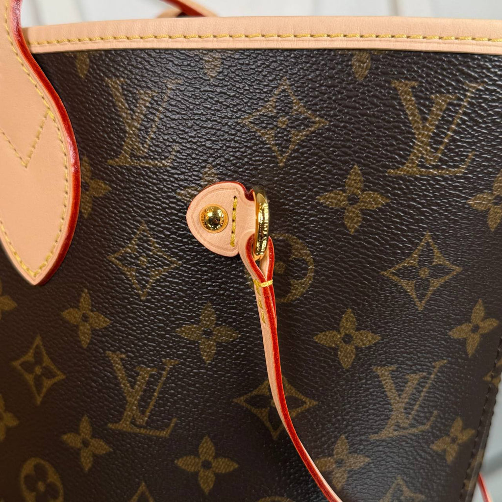 Louis Vuitton Neverwoof Bag 

910629 ⭐️