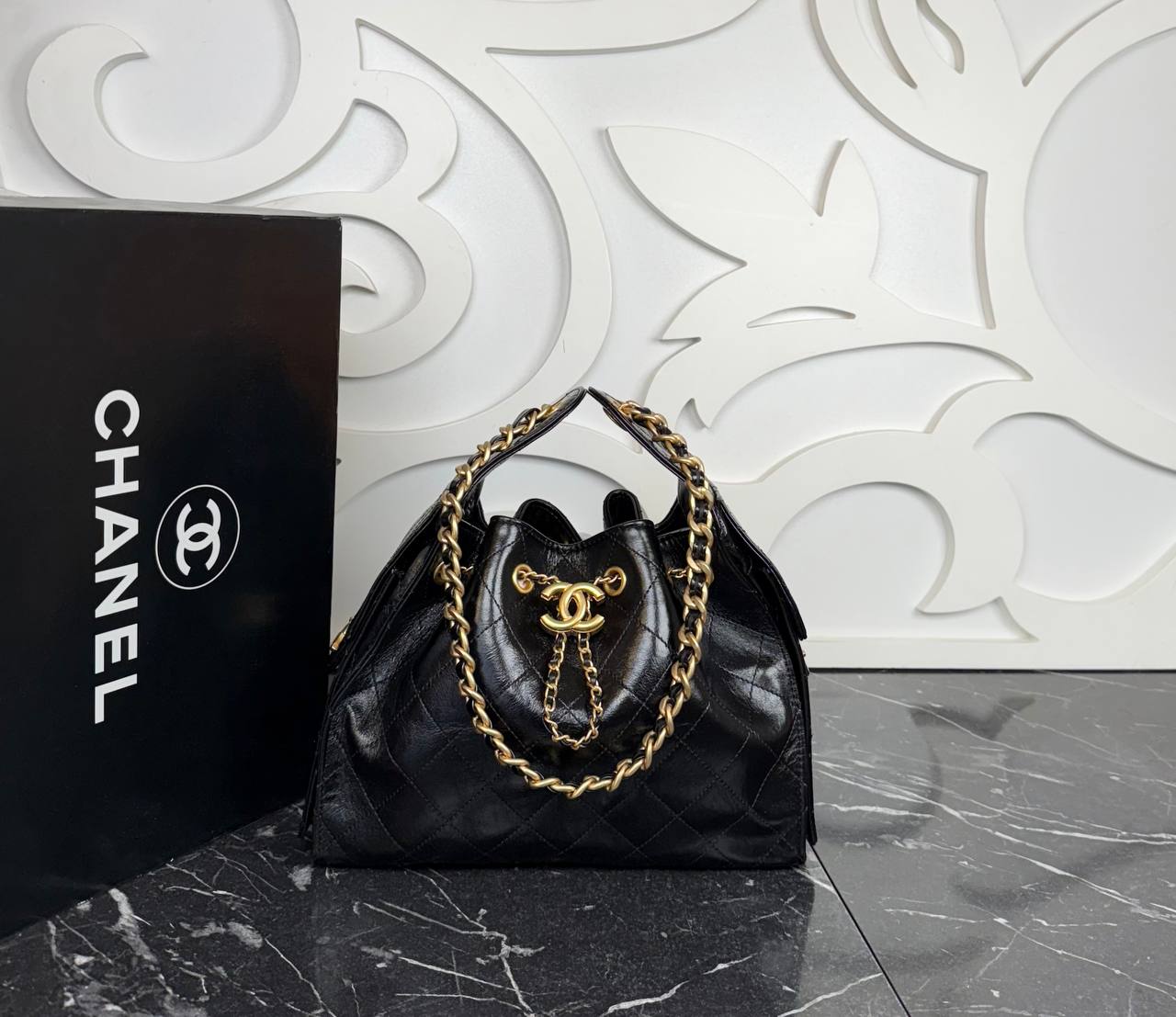 Chanel 25 Small Handbag

29x19 cm
910139 ⭐️