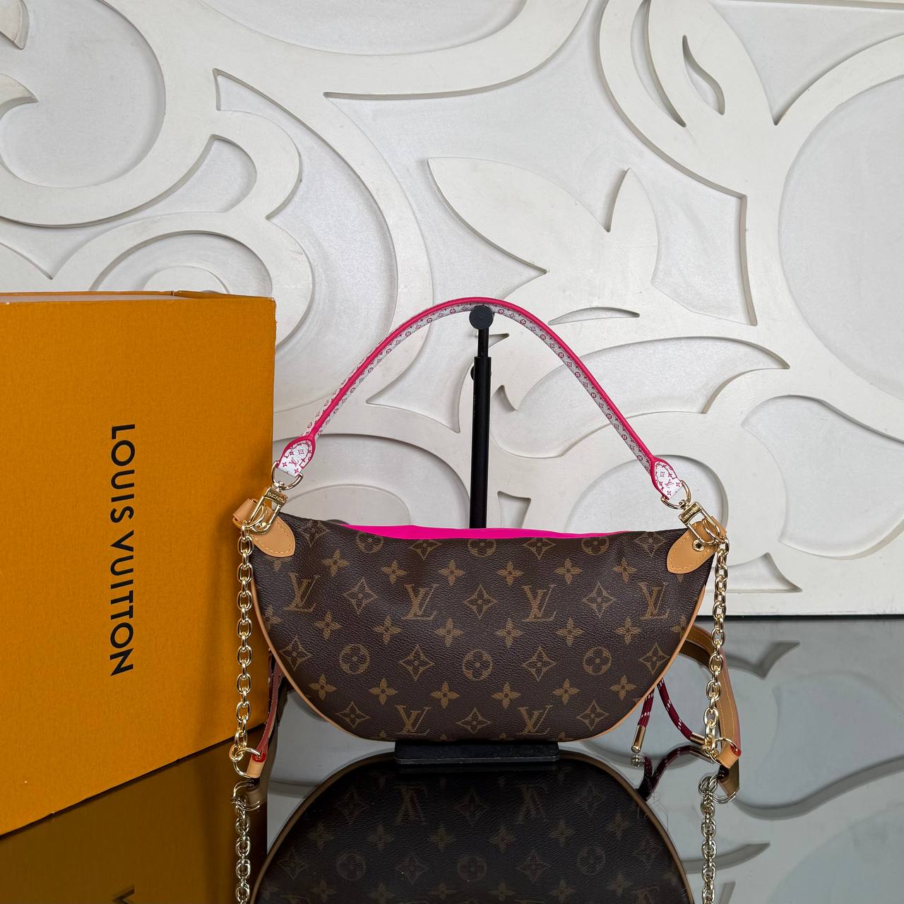 Louis Vuitton Bumbag

910688 ⭐️