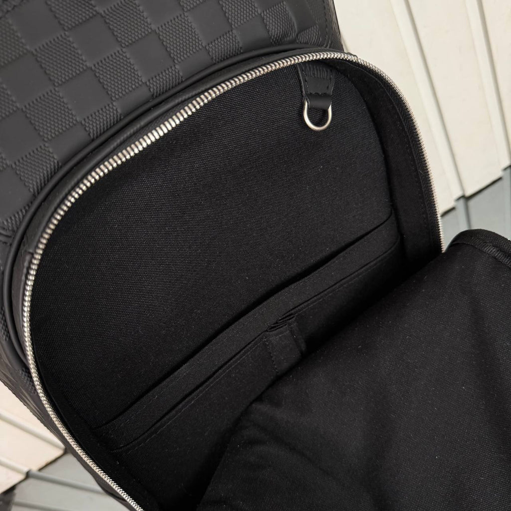 Louis Vuitton Michael Backpack

5811-2 ⭐️