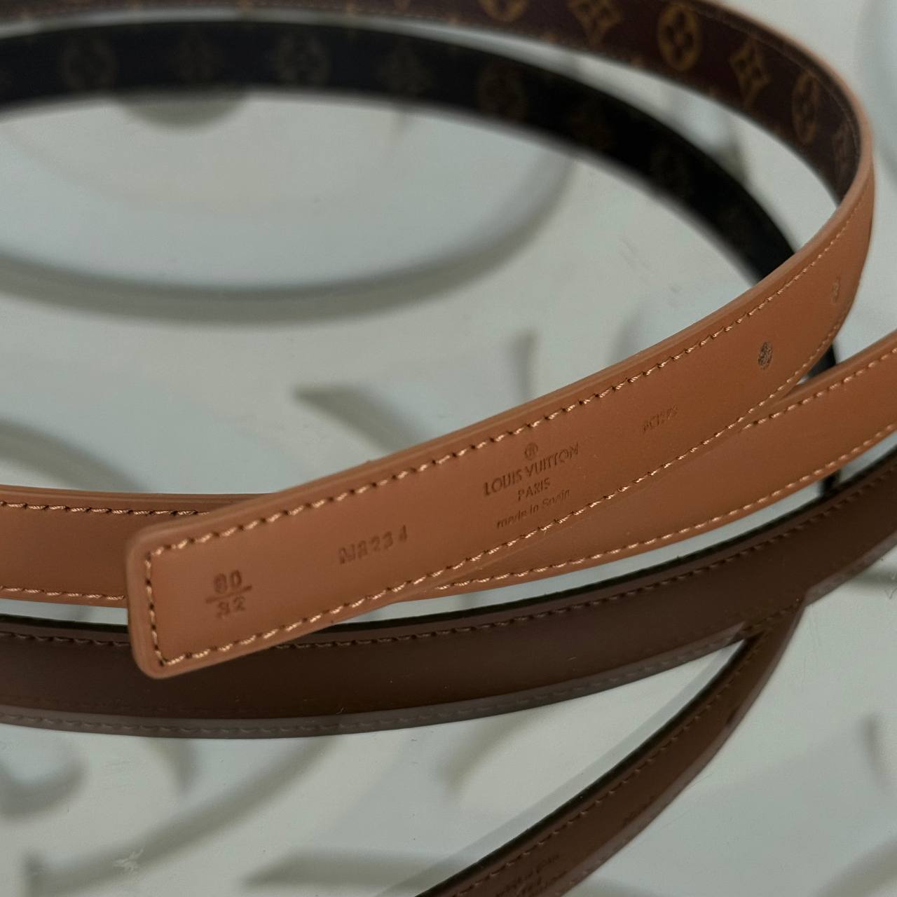 Louis Vuitton Pretty LV 20 mm Reversible Belt

217037 ⭐️