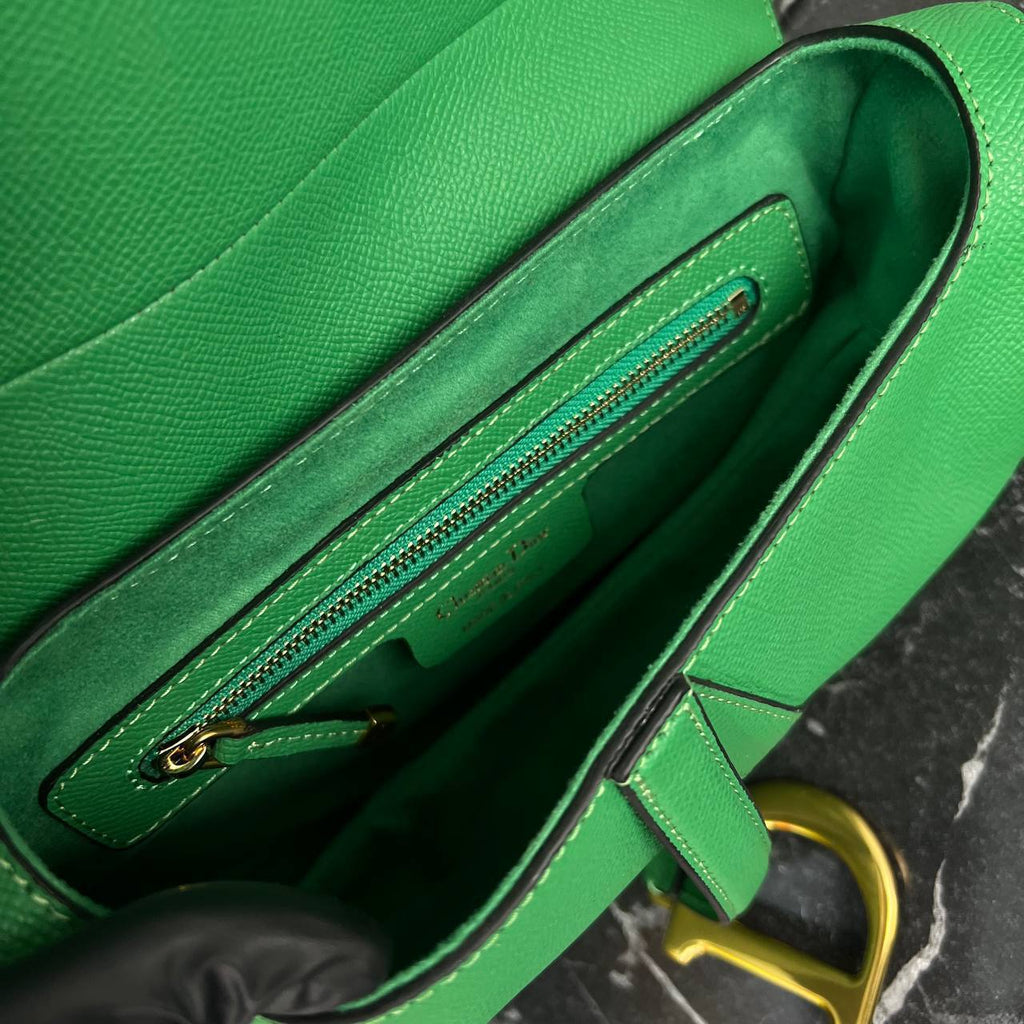 Christian Dior Saddle Bag

25x20 cm 
639.B ⭐️
